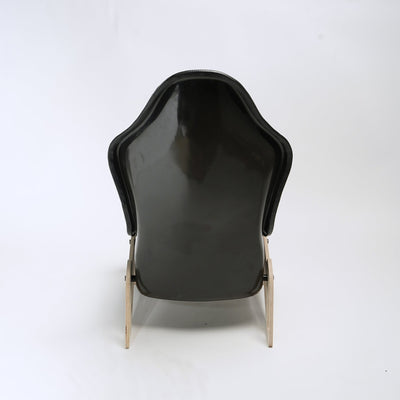 Growth Kit child seat from behind, white background